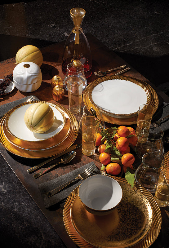 Modern Luxury Gold Dinnerware Table