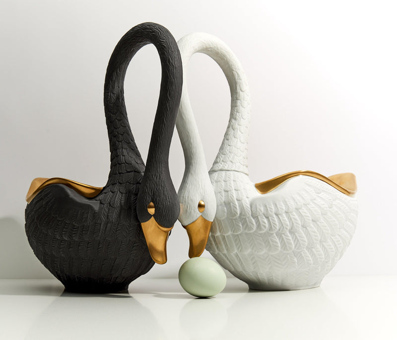 Swan Bowl - Medium - Black - L'OBJET